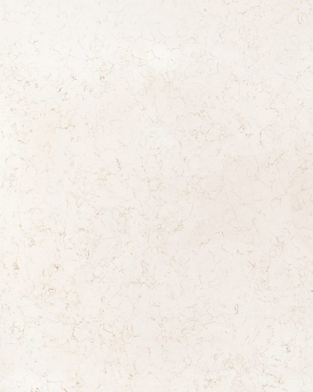 Carrara Nebbia quartz slab – polished finish